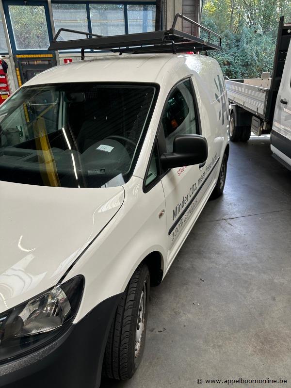 Lichte vrachtwagen VOLKSWAGEN Caddy, WV1ZZZ2KZFX045552, 1e insch 2014-11-04, 25093km, 1984cm³, 80kW, aardgas (CNG), manueel, euro 5b, mtm 2234kg, t… – foto 2 – kavel bij Appelboom
