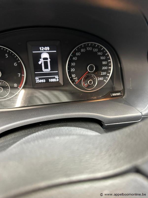 Lichte vrachtwagen VOLKSWAGEN Caddy, WV1ZZZ2KZFX045552, 1e insch 2014-11-04, 25093km, 1984cm³, 80kW, aardgas (CNG), manueel, euro 5b, mtm 2234kg, t… – foto 5 – kavel bij Appelboom