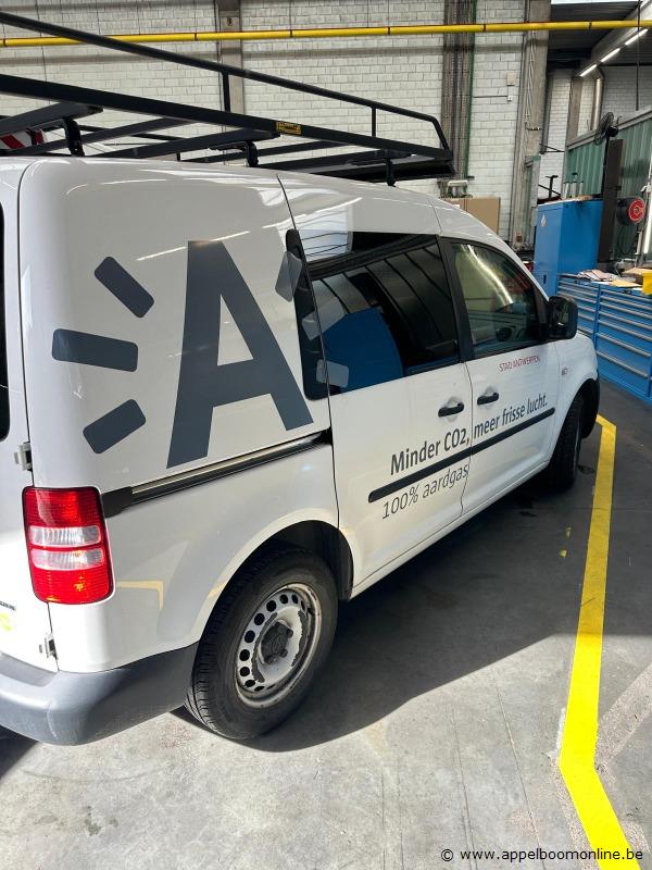 Lichte vrachtwagen VOLKSWAGEN Caddy, WV1ZZZ2KZFX045552, 1e insch 2014-11-04, 25093km, 1984cm³, 80kW, aardgas (CNG), manueel, euro 5b, mtm 2234kg, t… – foto 8 – kavel bij Appelboom