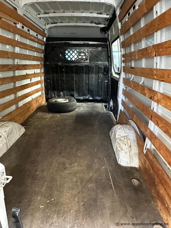 Lichte vrachtwagen IVECO Daily 35S14N, ZCFC335A805045335, 1e insch 2015-07-22, 156249km, 2998cm³, 100kW, aardgas (CNG), transm. ngk, euro 6, mtm 35… – foto 8 – kavel bij Appelboom