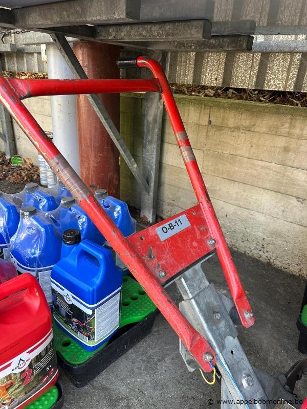 Grondfrees TIMOS MUG, met Honda benzinemotor, inclusief freestanden – foto 5 – kavel bij Appelboom