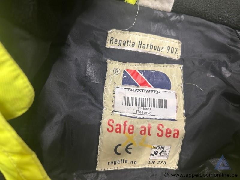 Vier schippersjassen, type Harbour 907, met 50N drijfvermogen volgens EN 393. Voorzien van reflecterende strepen – foto 4 – kavel bij Appelboom