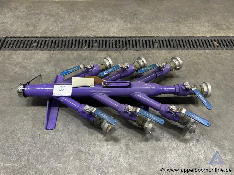 Metalen verdeelstuk met 8 afsluitbare uitgangen, elk voorzien van een Storz-koppeling – foto 2 – kavel bij Appelboom