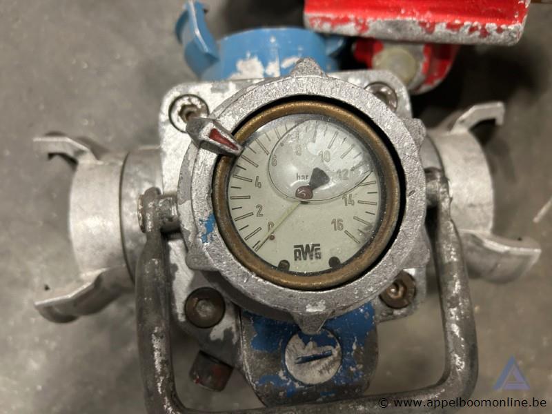Drukbegrenzer AWG 70 dsp, met brandslangkoppelingen (type AP 10) en manometer – foto 3 – kavel bij Appelboom