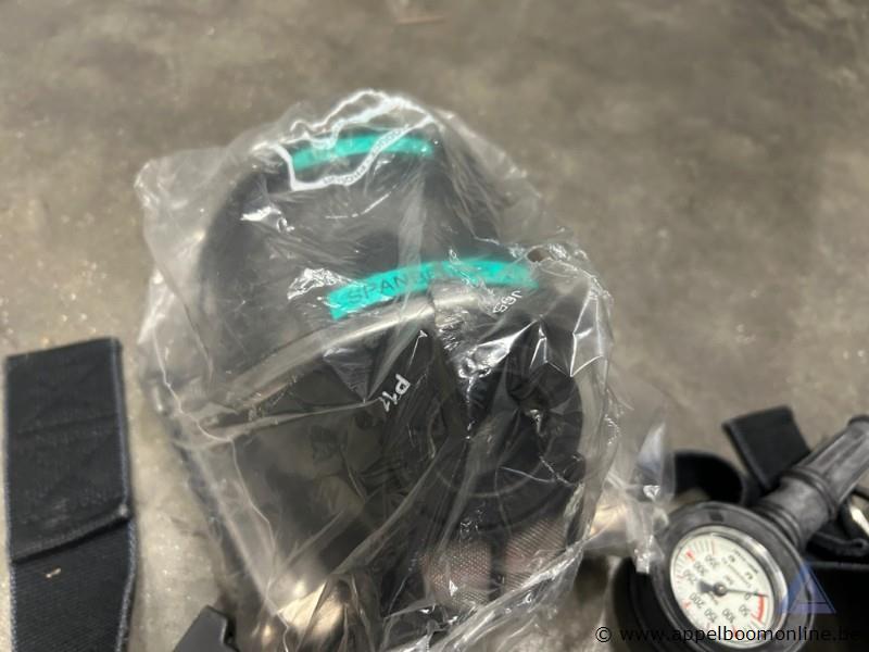 Ademluchttoestel DRÄGER PSS 100 Series, inclusief ademluchtmasker, serienummer BRRN-1806 – foto 5 – kavel bij Appelboom