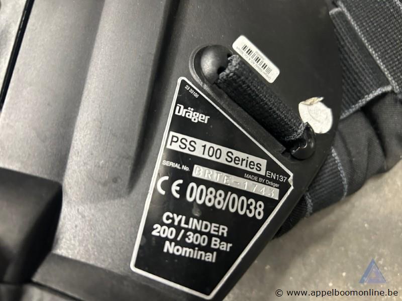 Ademluchttoestel DRÄGER PSS 100 Series, serienummer BRTE-1743, inclusief ademluchtmasker. Geschikt voor cilinders van 200/300 bar – foto 3 – kavel bij Appelboom