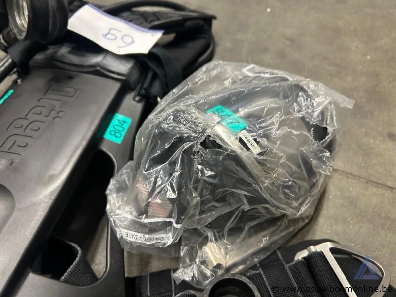 Ademluchttoestel DRÄGER PSS 100 Series, serienummer BRTE-1743, inclusief ademluchtmasker. Geschikt voor cilinders van 200/300 bar – foto 5 – kavel bij Appelboom