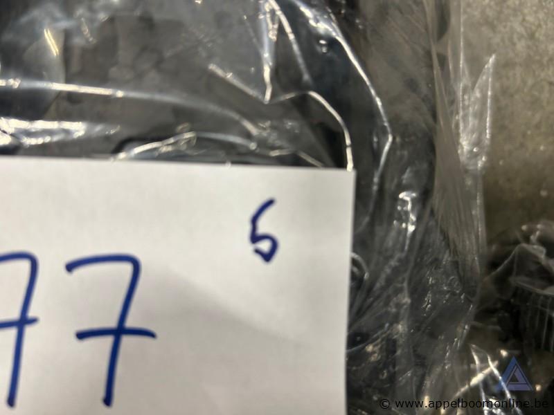 Lot ademluchtmaskers DRÄGER FPS 7000, met spin – foto 3 – kavel bij Appelboom