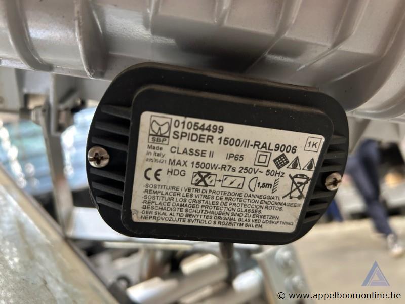 3x halogeenstraler op statief SBP SPIDER 1500/II, 1500 W, IP65, 1.500 W. Werking niet gekend – foto 3 – kavel bij Appelboom