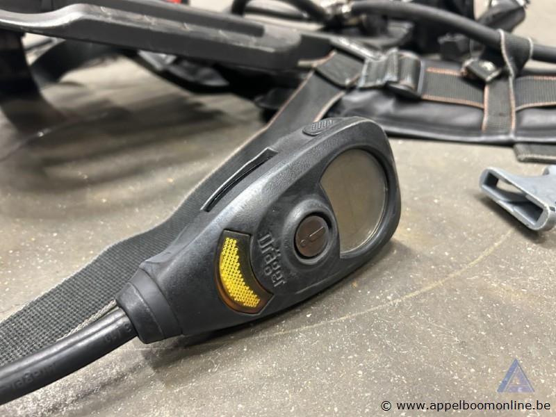 Ademluchttoestel DRÄGER PSS7000, inclusief ademluchtmasker. Werking niet gekend – foto 3 – kavel bij Appelboom