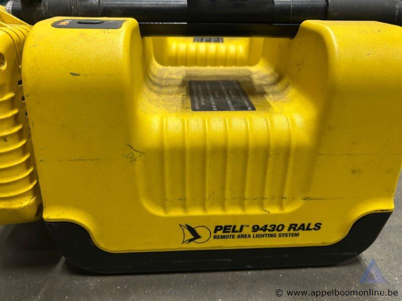 2 draagbare verlichtingssystemen PELI 9430 RALS, inclusief lader. Werking niet gekend – foto 3 – kavel bij Appelboom