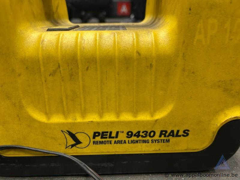 Draagbaar verlichtingssysteem, inclusief lader, PELI 9430 RALS. Werking niet gekend – foto 3 – kavel bij Appelboom