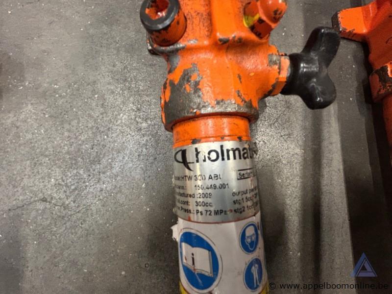 Lot van 3 hydraulische handpompen Holmatro – foto 4 – kavel bij Appelboom