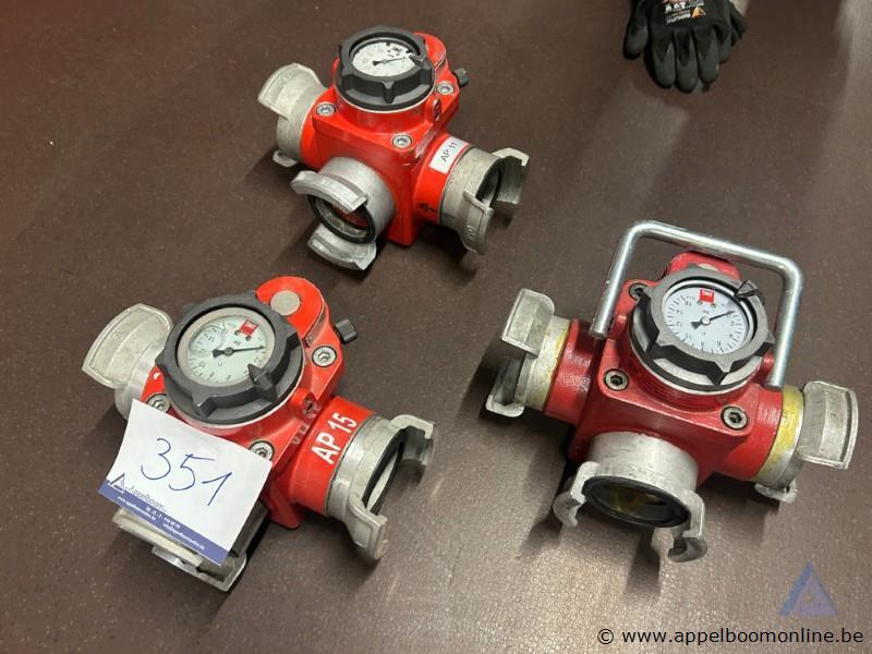 3 Drukbegrenzers met manometers – foto 2 – kavel bij Appelboom