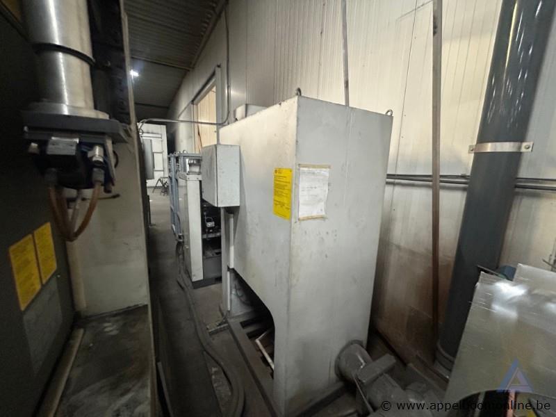 Industriële lasersnijmachine LVD AXEL 3015, bouwjaar 2001, met een vermogen van 80 kW – foto 9 – kavel bij Appelboom