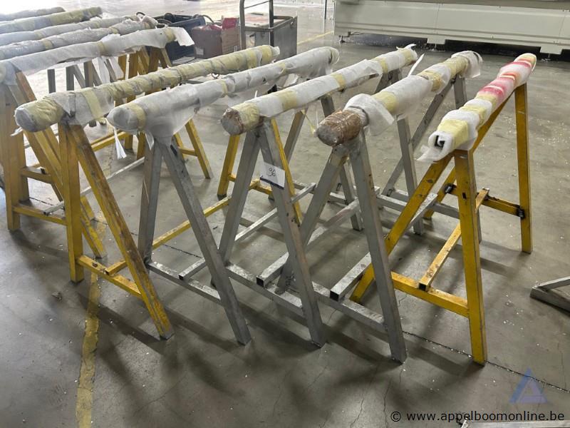 5 metalen schragen – foto 2 – kavel bij Appelboom