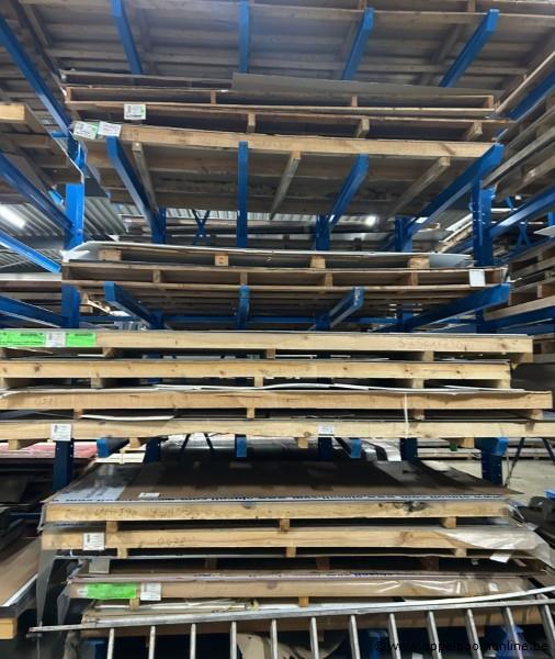 Lot diverse aluminium composiet- en kunststofplaten wo ALUCOIL – foto 2 – kavel bij Appelboom