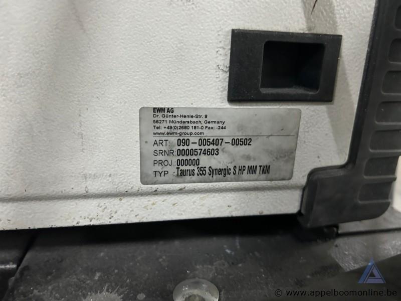 Lasapparaat EWM Taurus 355 Synergic S HP MM TKM, serienummer 0000574603, op verrijdbare kar met kabels, lastoorts, massaklem en diverse kleine onde… – foto 4 – kavel bij Appelboom
