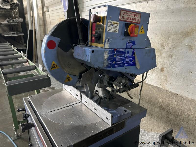 Industriële afkortzaagmachine MEP Cobra 350, bouwjaar 1999. Voorzien van rollenbanen – foto 3 – kavel bij Appelboom