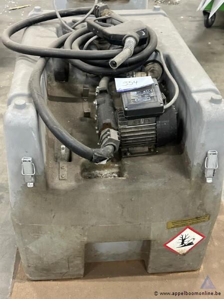 Mobiele dieseltank met pomp PIUSI, bouwjaar 2016, 230 V, 0,55 kW, 1 fase. Werking niet gekend – foto 2 – kavel bij Appelboom