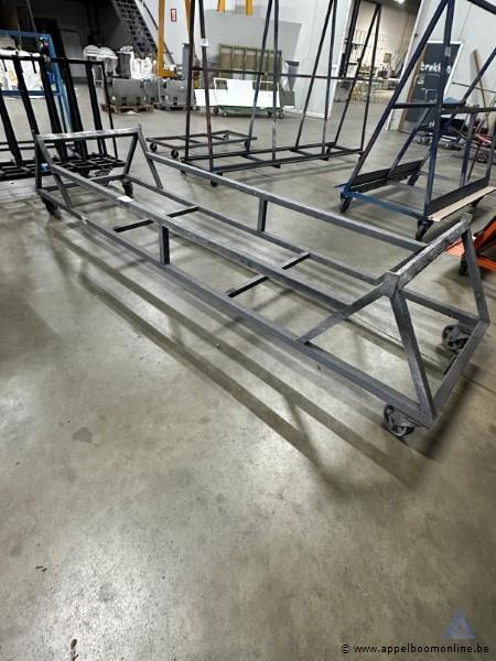 Verrijdbaar metalen transportrek – foto 2 – kavel bij Appelboom