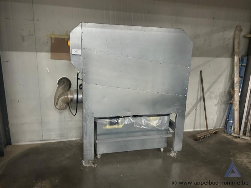 Reinluftafzuiger FELDER RL 200, bouwjaar 2017, 400 V, 4 kW, 3 fasen, inclusief afzuigslang en opvangzakken. Werking niet gekend, serienummer 31.04.… – foto 2 – kavel bij Appelboom