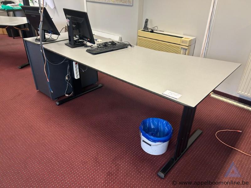 Kantoorbureau, 180 x 100 cm – foto 2 – kavel bij Appelboom