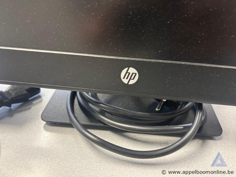 2x monitoren HP, inclusief toetsenbord en diverse kabels – foto 3 – kavel bij Appelboom