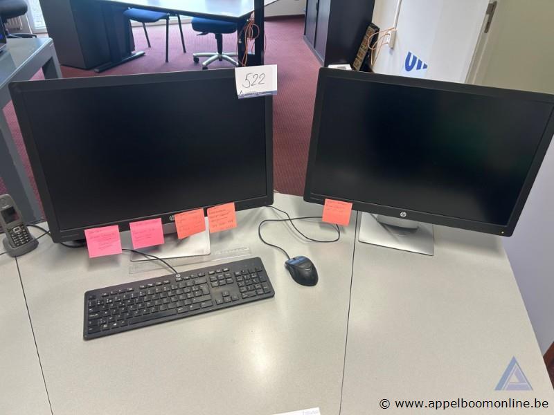 2x monitoren HP, inclusief toetsenbord en muis. Werking niet gekend – kavel bij Appelboom