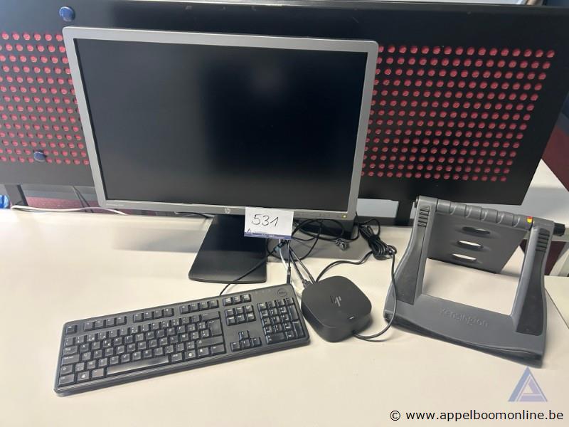 HP monitor, Dell toetsenbord en Kensington standaard. Werking niet gekend – kavel bij Appelboom