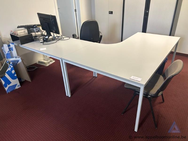 L-vormig kantoorbureau, 280 x 180 cm – foto 2 – kavel bij Appelboom