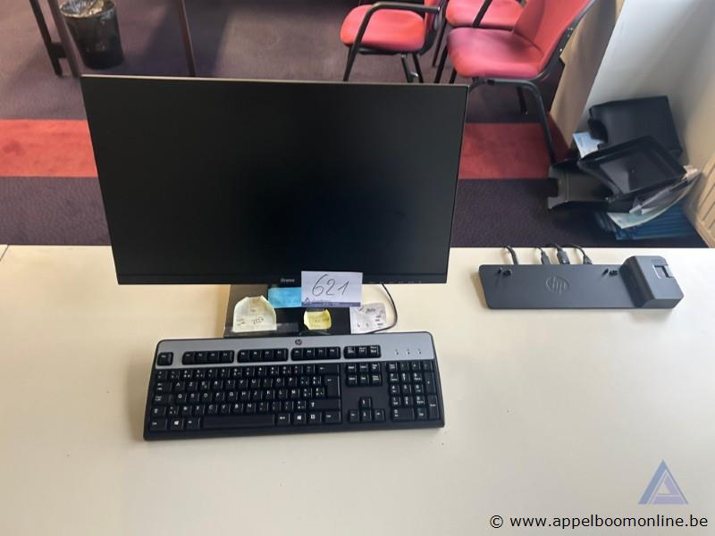 Monitor iiyama, toetsenbord HP, docking station HP. Werking niet gekend – kavel bij Appelboom