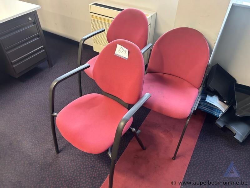 3 Stoelen met armleuningen – foto 2 – kavel bij Appelboom