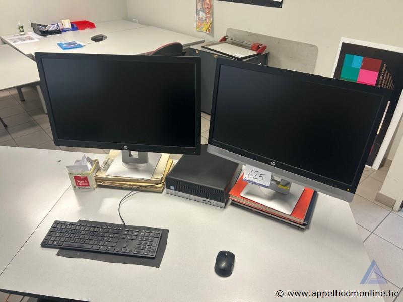 Computerwerkstation HP ProDesk, Intel Core i5 processor, inclusief twee monitoren HP EliteDisplay E240c, toetsenbord en muis. Werking niet gekend – kavel bij Appelboom
