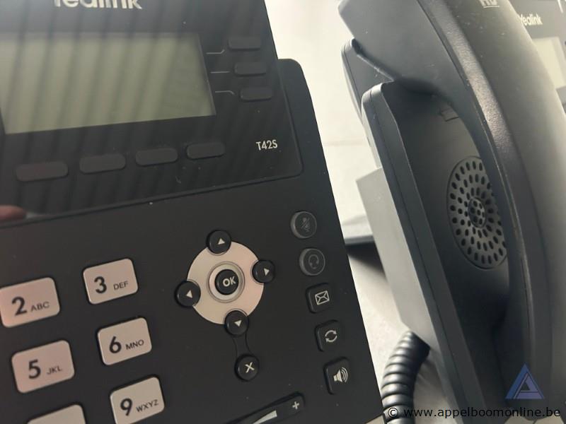 2x telefoontoestel Yealink, T42S – foto 3 – kavel bij Appelboom