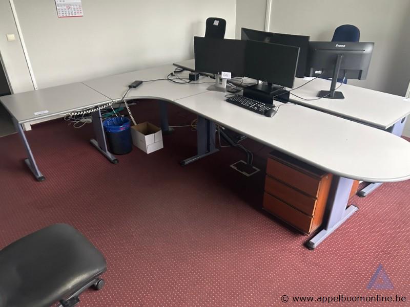 bureau afm 310x200cm – kavel bij Appelboom