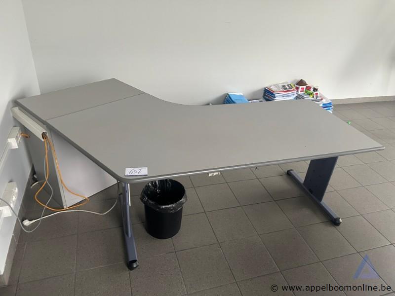 bureau afm 180x80cm – kavel bij Appelboom