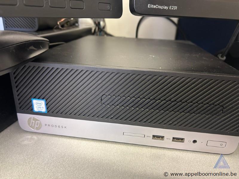 computer HP PRODESK, plus 2 monitoren, passwoord niet gekend – foto 3 – kavel bij Appelboom