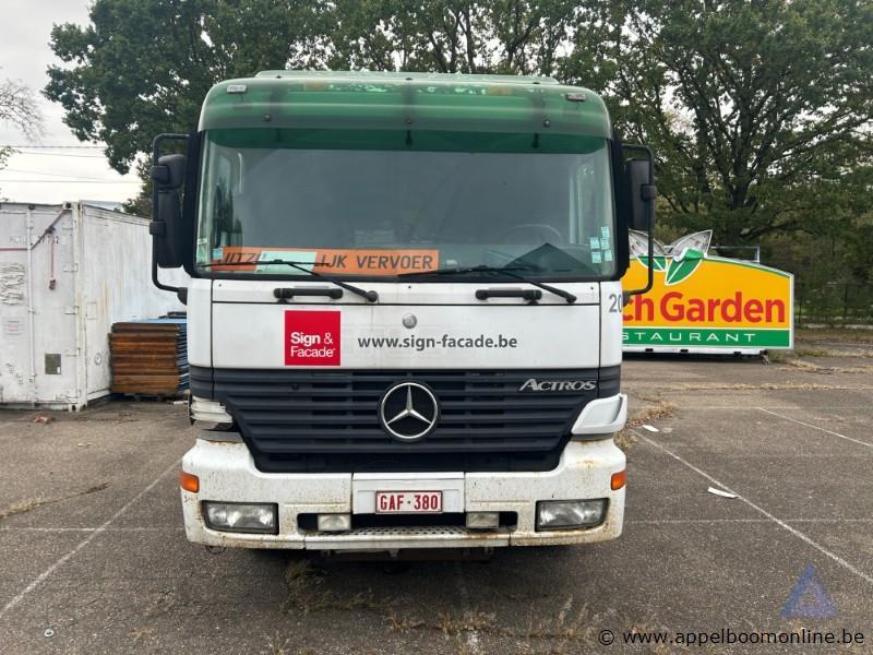 Trekker combinatie met oplegger MERCEDES-BENZ Actros, manueel, kraan, zonder documenten – foto 3 – kavel bij Appelboom