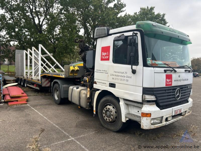 Trekker combinatie met oplegger MERCEDES-BENZ Actros, manueel, kraan, zonder documenten – foto 4 – kavel bij Appelboom