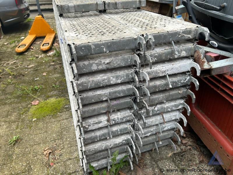 20x Aluminium steigerplanken ALTRAD, type ALTRALU, nuttige belasting 200 daN/m². afm 290cm – foto 5 – kavel bij Appelboom