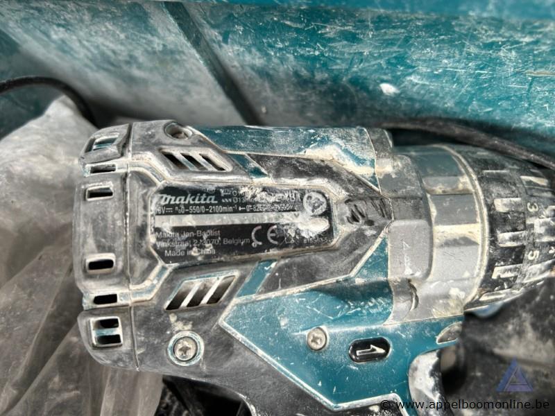 2x Accuboormachine Makita, 18V, inclusief lader en 2 accu's. Werking niet gekend – foto 3 – kavel bij Appelboom