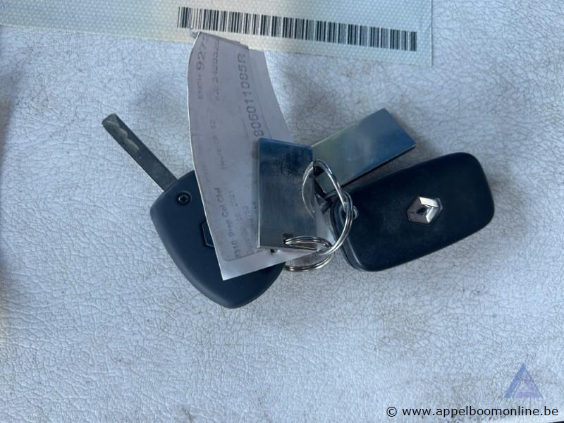 Lichte vrachtwagen RENAULT Master, VF1MA000567950576, 1e insch 15/10/2021, 32688km, 2299cm³, 100kW, diesel, manueel, mtm 3500kg, tarra 2342kg, 2 sl… – foto 22 – kavel bij Appelboom