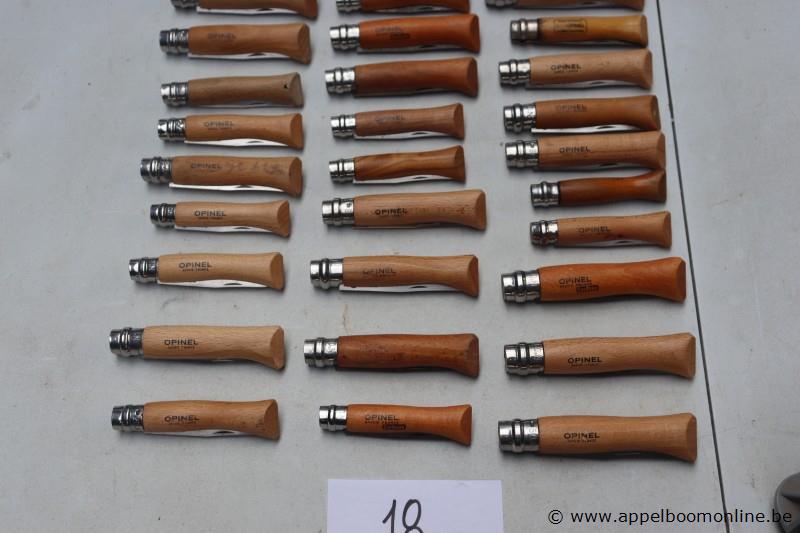 30 zakmessen OPINEL – foto 5 – kavel bij Appelboom