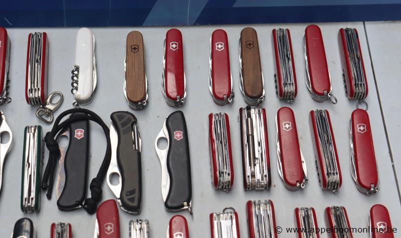 50 zakmessen VICTORINOX – foto 4 – kavel bij Appelboom