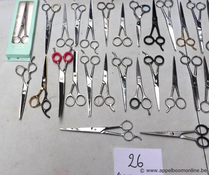 30 stalen kappersscharen – foto 6 – kavel bij Appelboom