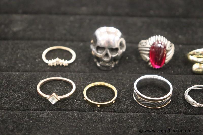 12 diverse ringen – foto 3 – kavel bij Appelboom