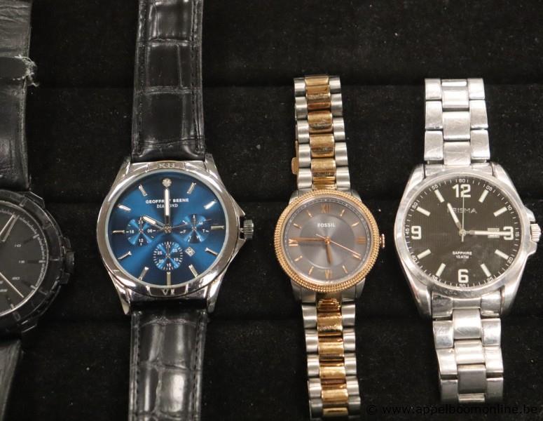8 diverse horloges wo HILFIGER, CASIO, GEOFFREY BEENE, FOSSIL enz – foto 5 – kavel bij Appelboom