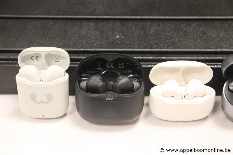 5 diverse earpods, zonder kabels, werking niet gekend – foto 3 – kavel bij Appelboom