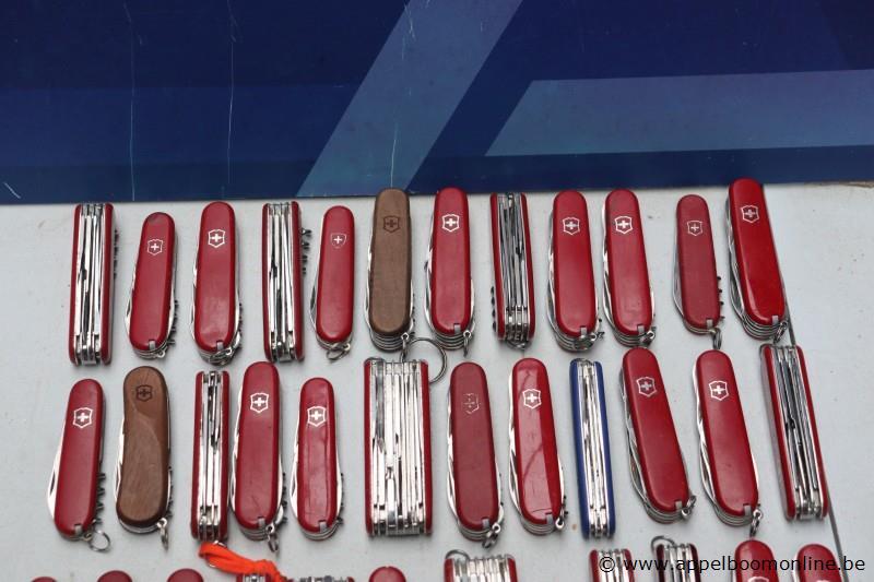 50 zakmessen VICTORINOX – foto 3 – kavel bij Appelboom